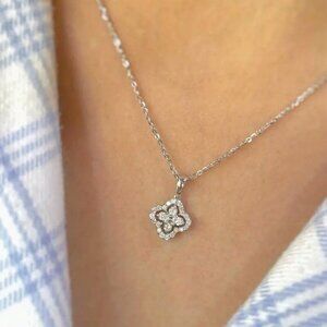 Silver Clover Sweet Alhambra pendant necklace NWT